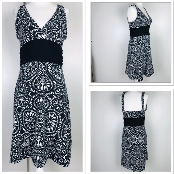 Patagonia Dresses & Skirts - Patagonia Black White Sleeveless Margot Dress Med